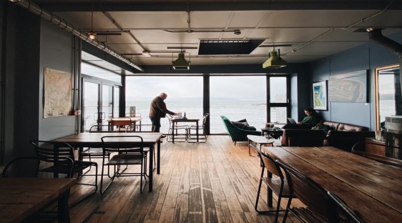 Hospitality leaders react to UK roadmap delay